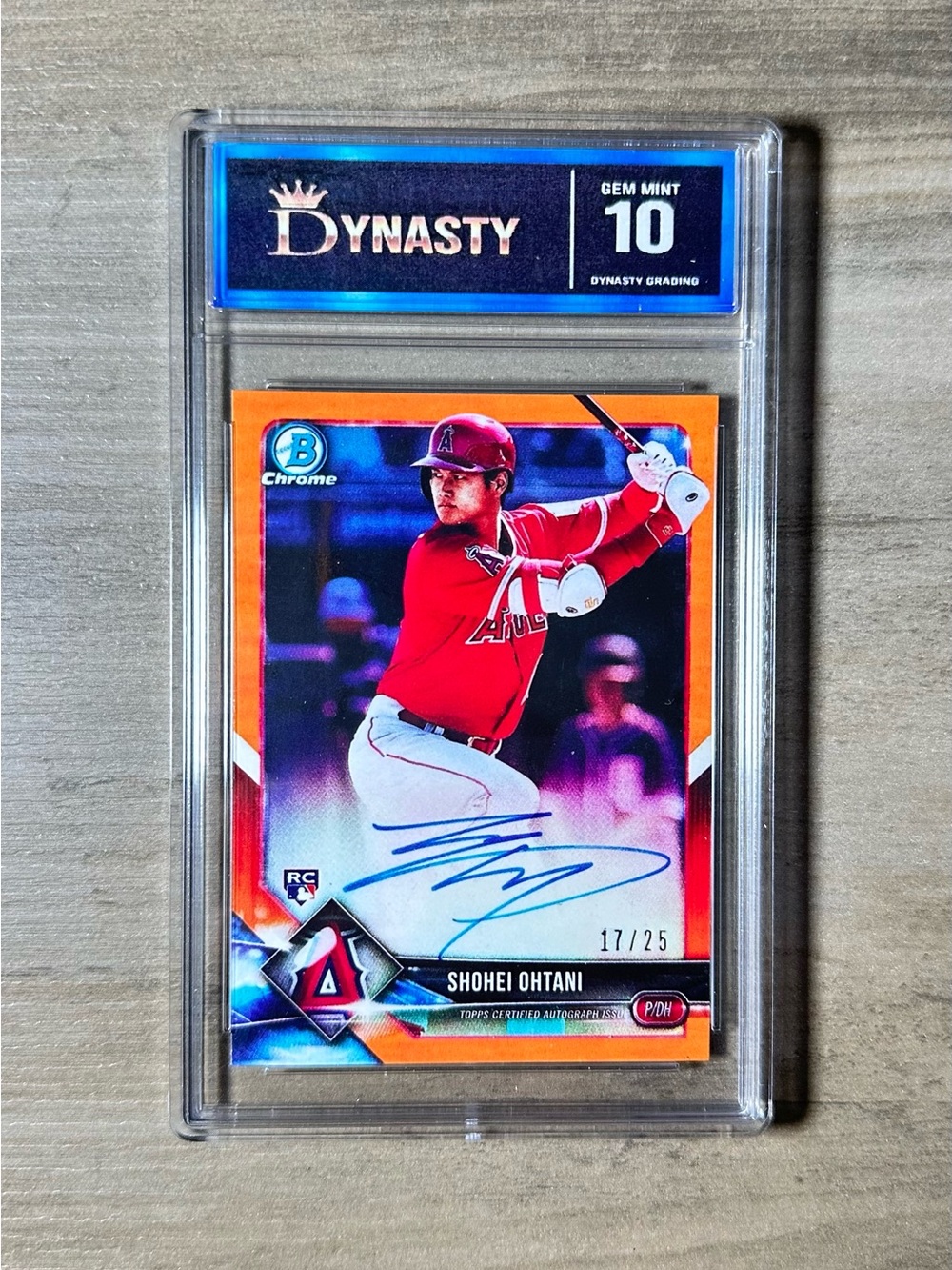 Shohei Ohtani Rookie Signed 2018 Bowman Chrome 17/25 Gem Mint 10 Novelty Card.